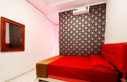 Cibinong House | Ombey Guest House