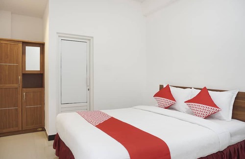 Depok Hotel | Hotel O Pondok Helomi
