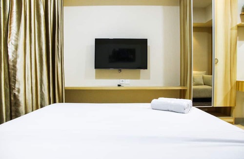 Cikarang Apartment | Modern Style The Oasis Studio Apartment with Comfortable Sofa
