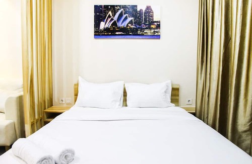 Cikarang Apartment | Modern Style The Oasis Studio Apartment with Comfortable Sofa