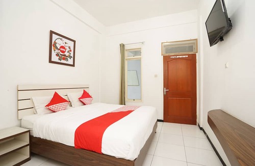 Suko Manunggal House | OYO 661 Galaxy Homestay