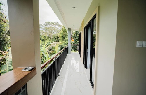 Melayang House | Casa De Arya
