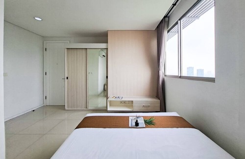 Pinang Apartment | Bright And Comfy 2Br Apartment At Paddington Heights