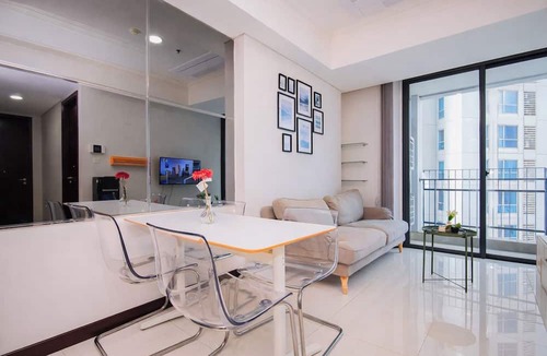 Jakarta Apartment | Chic And Roomy 2Br Space At Apartment Casa Grande Residence