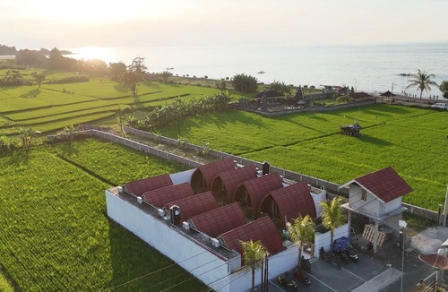 Lokapaksa Hostel | Lokasea Villa Beachfront