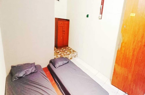Semarang Utara Hotel | Hotel O near Ahmad Yani International
