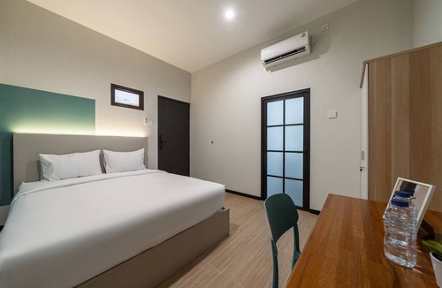 Surabaya Hotel | Cove Haven