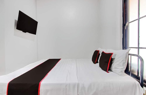 Wonosari Hotel | OYO 95130 Poerto Lemon Guest House