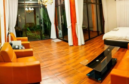 Dinoyo House | Ratu Roso Resort
