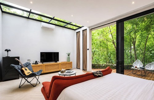 Srimulyo Apartment | Guru Giri Forest Cabin Studio Villa (Include Breakfast)