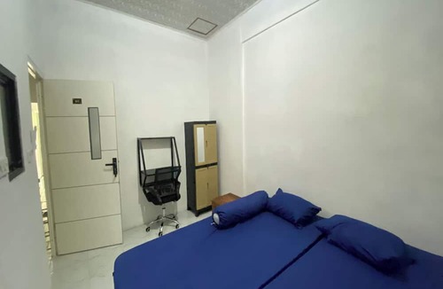 Tembalang Hotel | OYO 95038 Khanza Stay