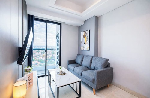 Central Jakarta Apartment | Comfy 2Br With City View At Capitol Suites Apartment