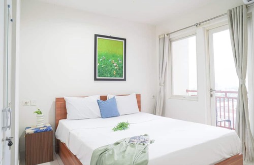 Citaringgul Apartment | Compact White 1Br At Sentul Tower Apartment