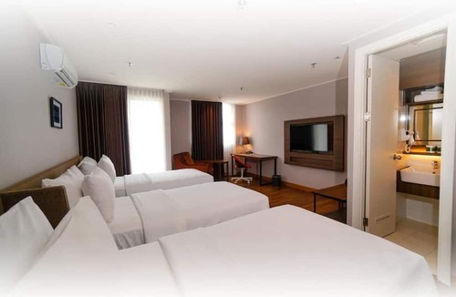 Serpong Hotel | Swiss-Belcourt Serpong