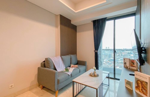 Central Jakarta Apartment | Fully Furnished And Elegant 2Br At Apartment Capitol Suites