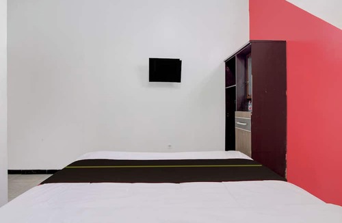 Depok Hotel | Hotel O Mirza Guesthouse Syariah