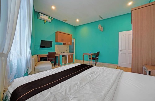 Jakarta Hotel | OYO 170 RBN Stays