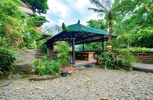 Megamendung House | GG House Happy Valley