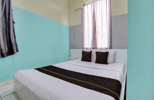 Surakarta Hotel | OYO 94919 Nay Guesthouse Dan Kost