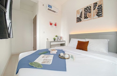 Bekasi Timur Apartment | Cozy Neutral 2Br Apartment At Transpark Juanda Bekasi Timur