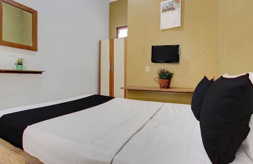 Laweyan Hotel | OYO 94881 Griya Barokah Syariah