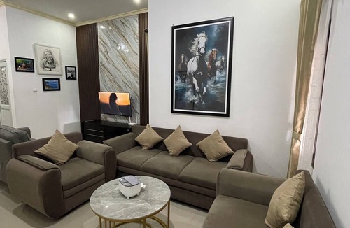 Mataram House | Casa De Bella BnB