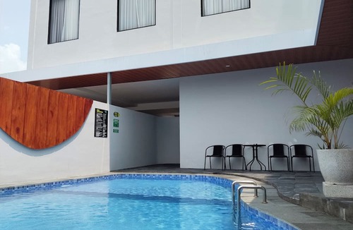 Solo City Centre Hotel | Front One Luxe Hotel Solo