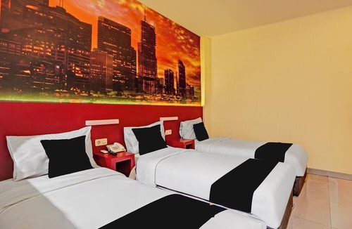 Malang Hotel | Townhouse Oak Malang near ITN Malang formerly Fariz Hotel Singosari