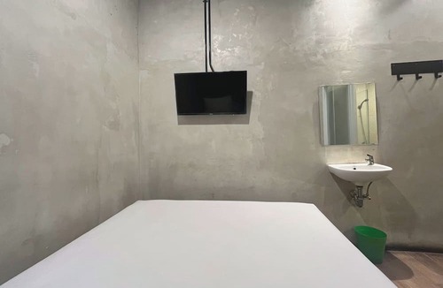 Kemanggisan Hotel | Anders Arjuna Selatan