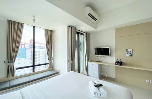 South Tambun Apartment | White Toned Style Studio At Lrt City Bekasi Apartment