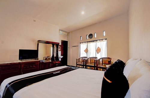 Malang Hotel | OYO 94767 Griya Djati Syariah 1