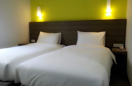 Baranangsiang Hotel | IZI Hotels