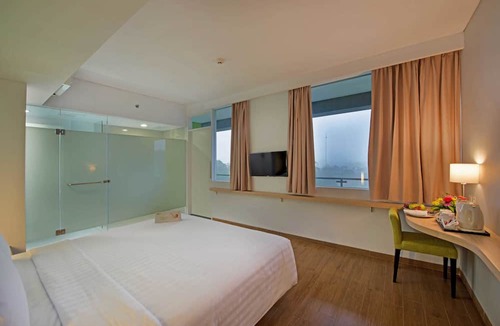 Tegalgundil Hotel | Whiz Prime Hotel Pajajaran Bogor