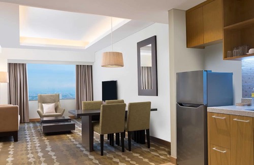 Chinatown Hotel | Holiday Inn & Suites Jakarta Gajah Mada by IHG