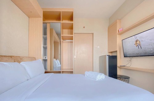 Jatingaleh Apartment | Comfortable And Modern Studio At Apartment The Alton