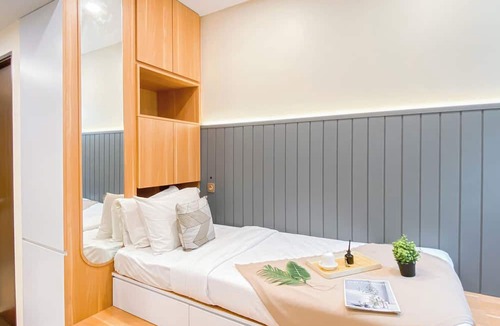 Bekasi Apartment | Chic And Cozy Studio At Apartment Transpark Cibubur