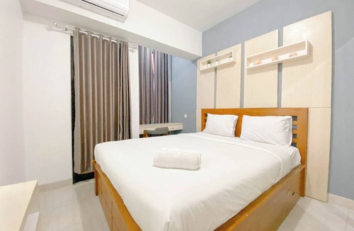 Jatingaleh Apartment | Cool Neutral 1Br Without Living Room At Apartment The Alton
