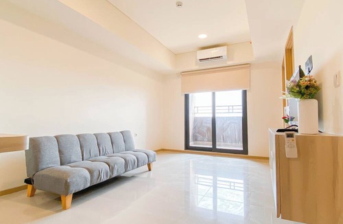 Cikarang Apartment | Spacious 3Br With Neutral Toned At Meikarta Apartment