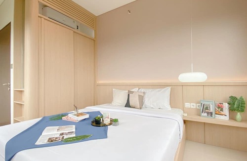 Depok Apartment | Modern Look And Cozy 2Br Apartment Transpark Cibubur