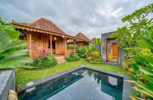 Mambal Villa | Padiku Villa Semana Private Pool