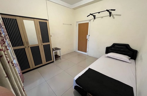Condongcatur Hotel | Spot on Homestay Griya Sunarti