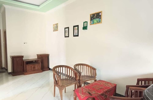 Wonosari House | Omah Warih Homestay