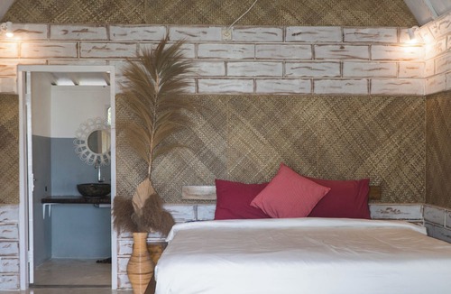 Kecamatan Pringgasela Bed & Breakfast | Aranka Tempasan