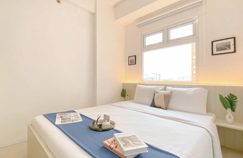 Rawasari Apartment | Good and Cozy 2BR at Green Pramuka City Apartment