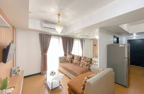 Karet Apartment | Comfy and Elegant 2BR The Wave Kuningan Apartment