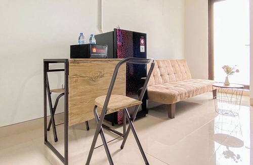Depok Apartment | Cozy and Spacious 2BR Apartment at Transpark Cibubur
