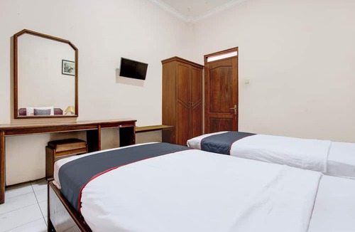 Solo City Centre Hotel | Hotel O Solo near Stasiun Solo Balapan formerly Hotel Trihadhi
