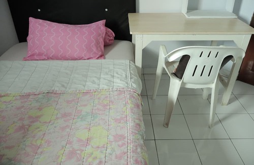 Tomohon Bed & Breakfast | Chrisma Bed and Breakfast
