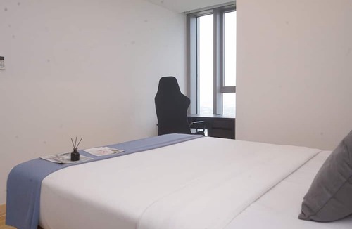 Bumi Serpong Damai Apartment | Homey 1Br At Branz Bsd City Apartment