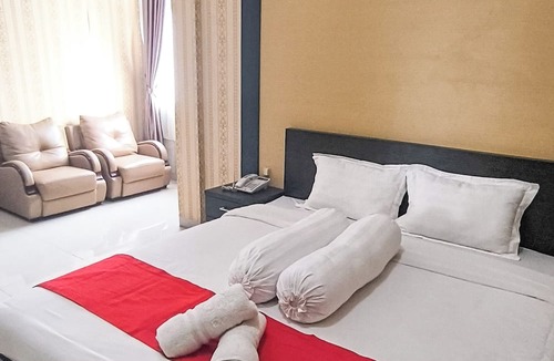 Siborongborong Hotel | Esther Hotel